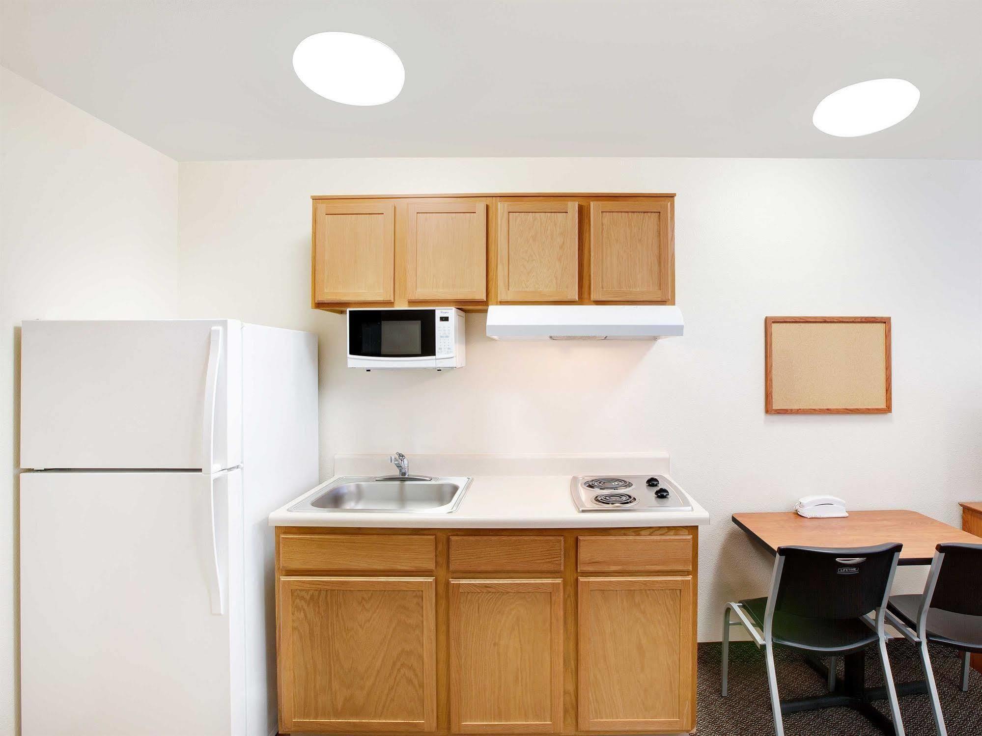 Woodspring Suites Houston La Porte Exterior photo